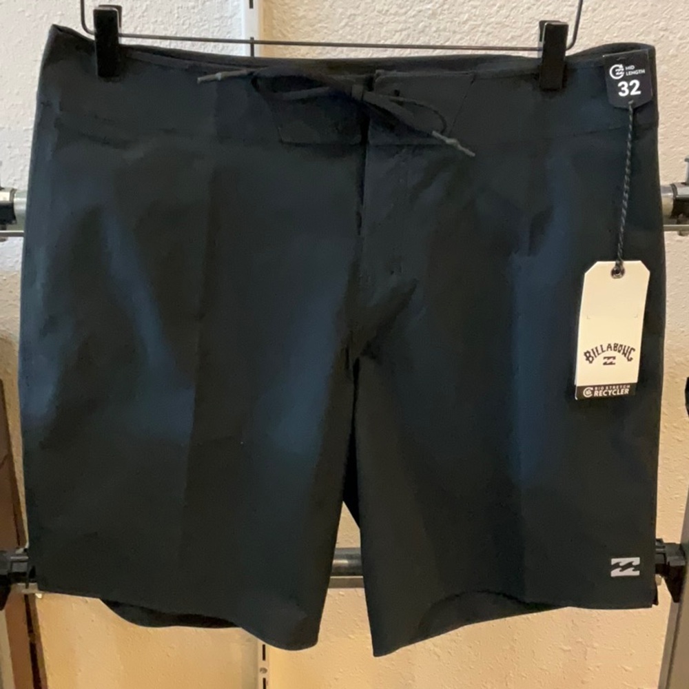 Billabong Men’s Board Short